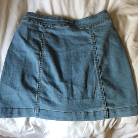 Jean Skirt - Picture 2 of 3
